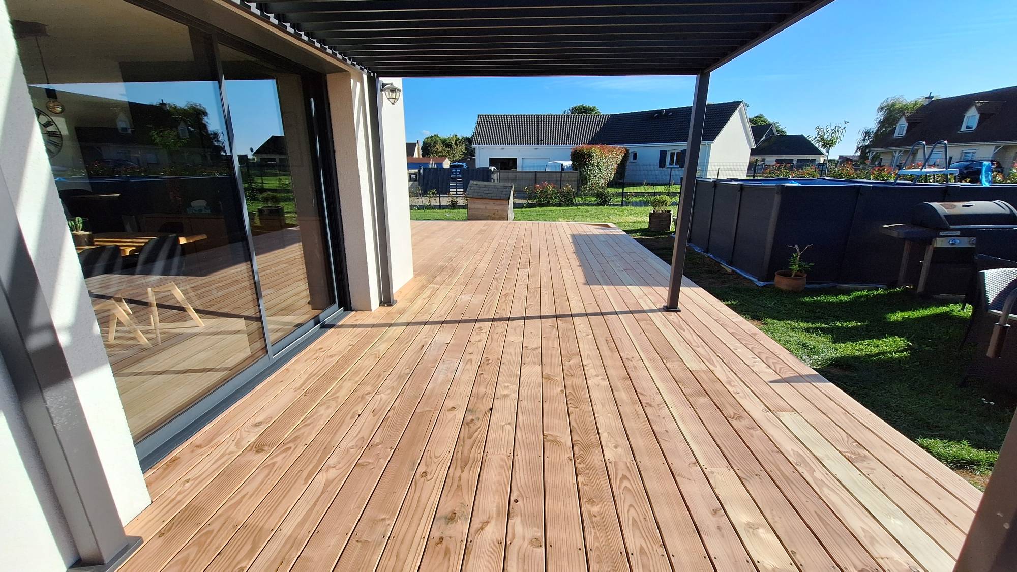 Réalisation d'une terrasse bois en Douglas prés de Senneville sur Fécamp